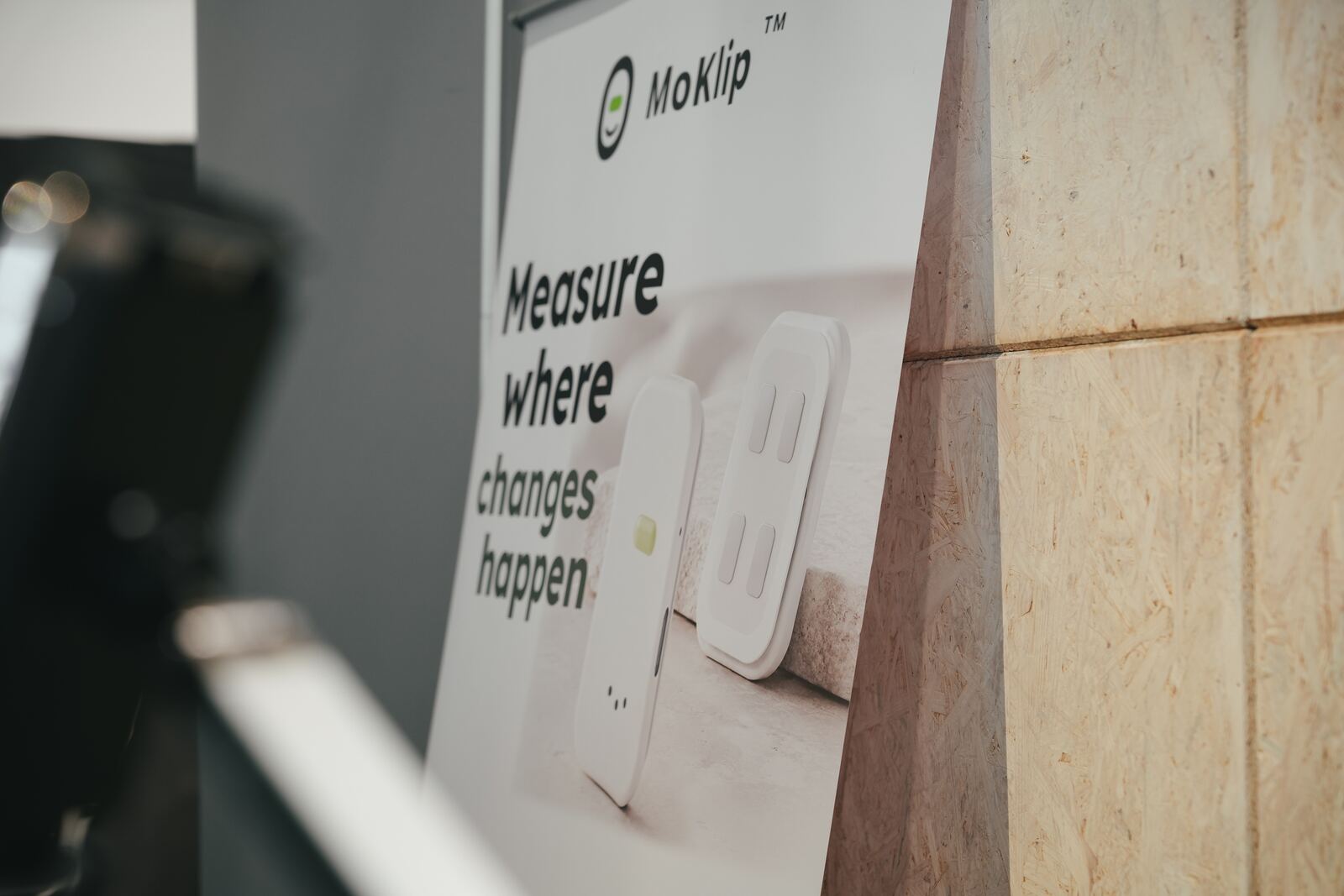 MoKlip booth poster: Measure where changes happen